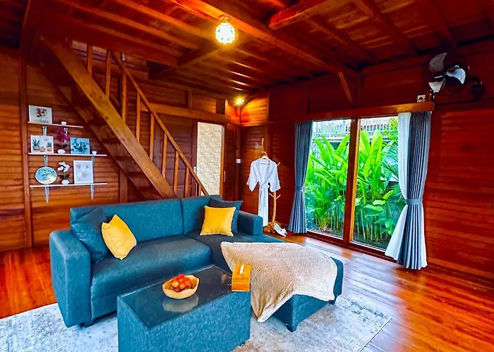 Romantic Wooden House With Private Pool In - Raka D'uma Villa